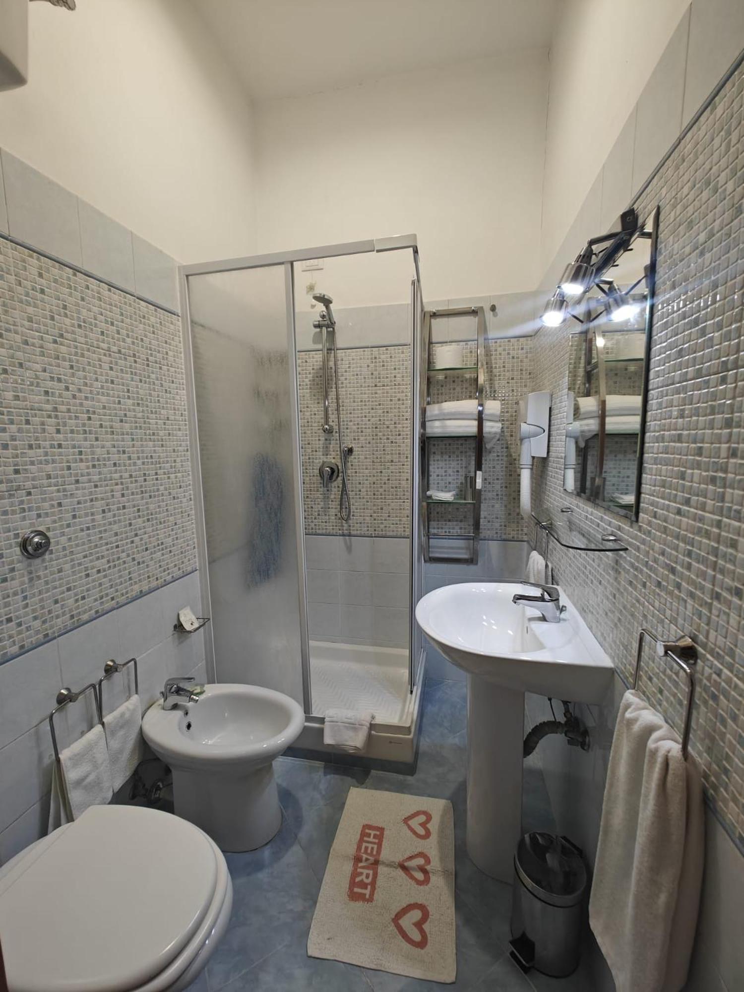 Domus Roxy Hotel Rome Exterior photo